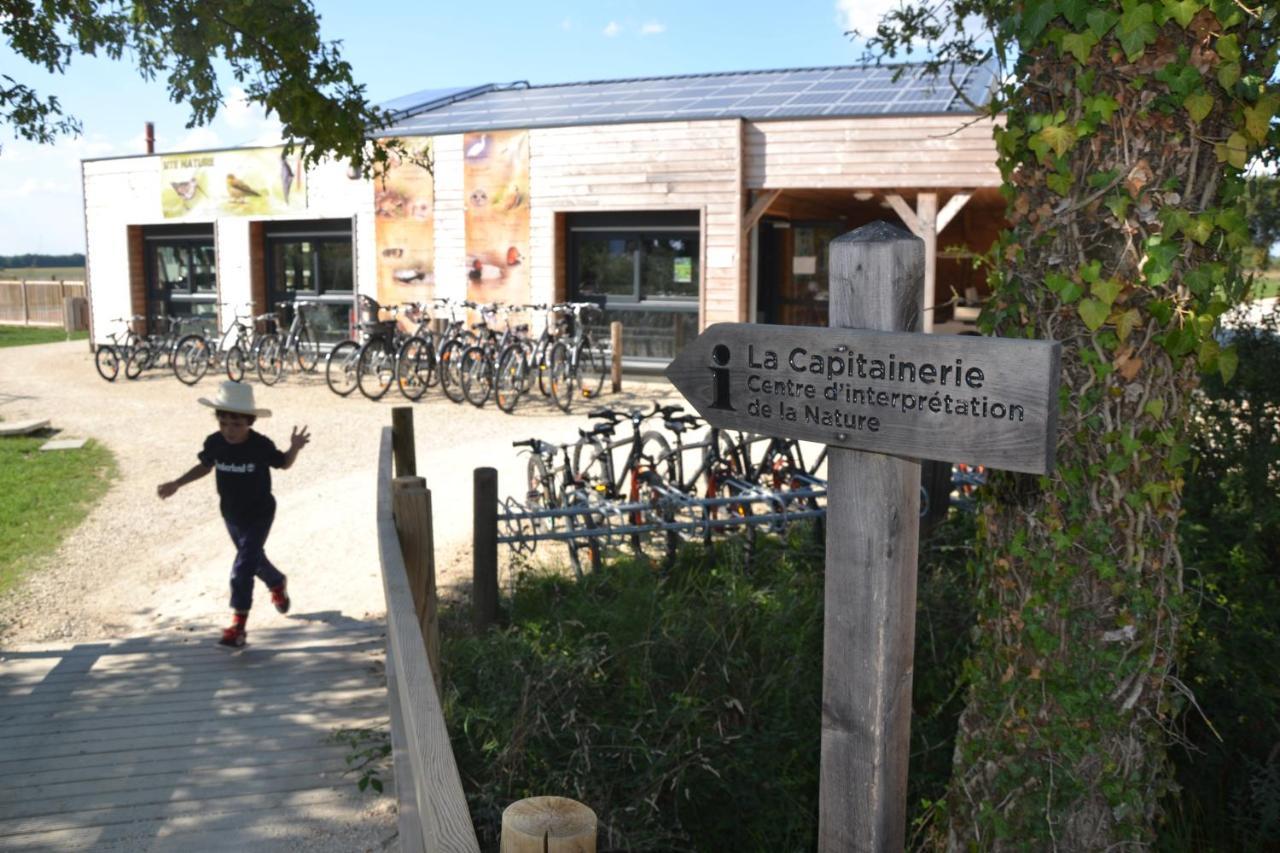 Village Flottant De Pressac Exterior photo