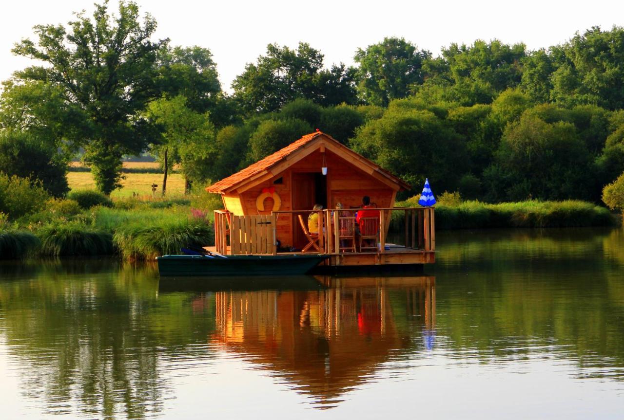 Village Flottant De Pressac Exterior photo